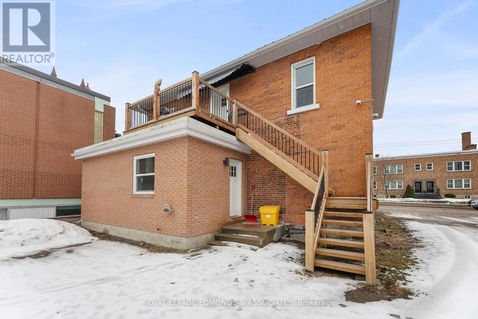 259 PEMBROKE STREET E