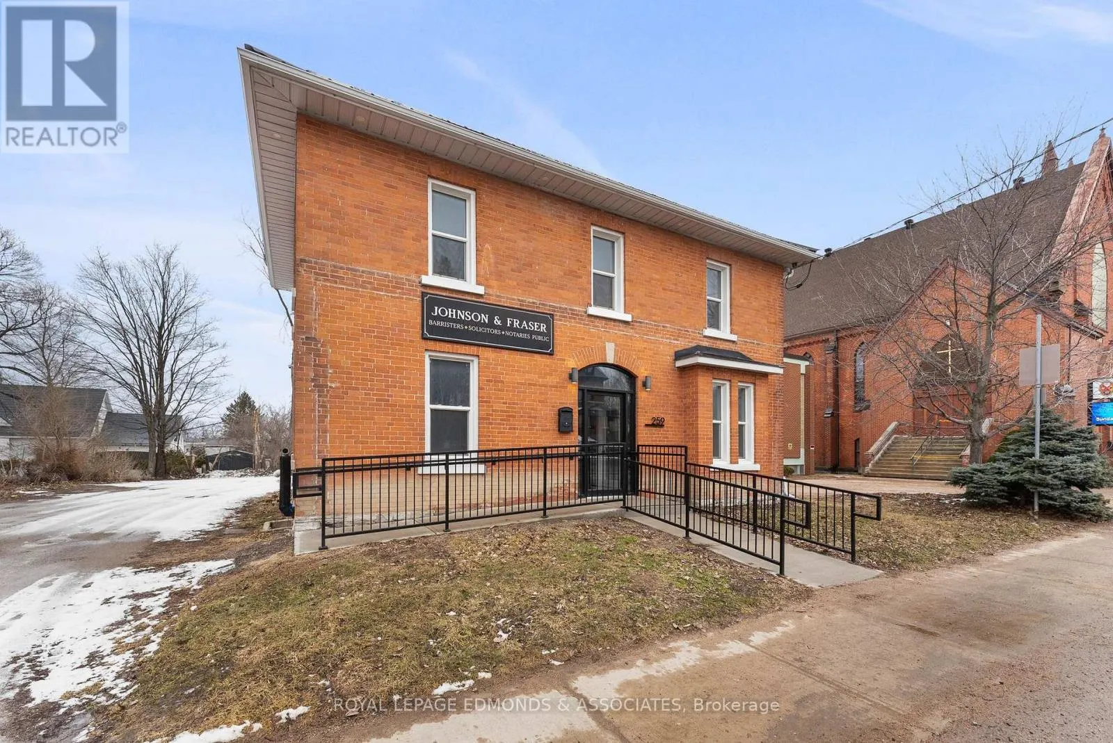 259 PEMBROKE STREET E