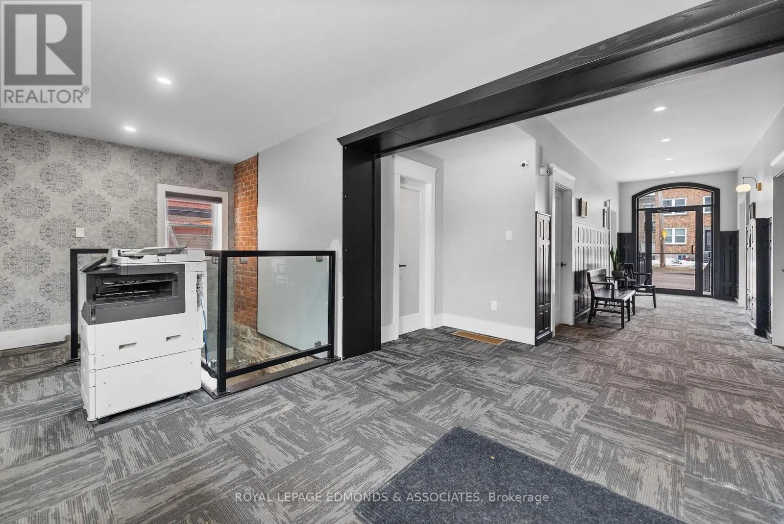 259 PEMBROKE STREET E