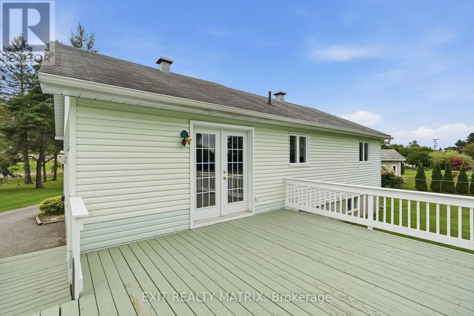 33 FROST AVENUE