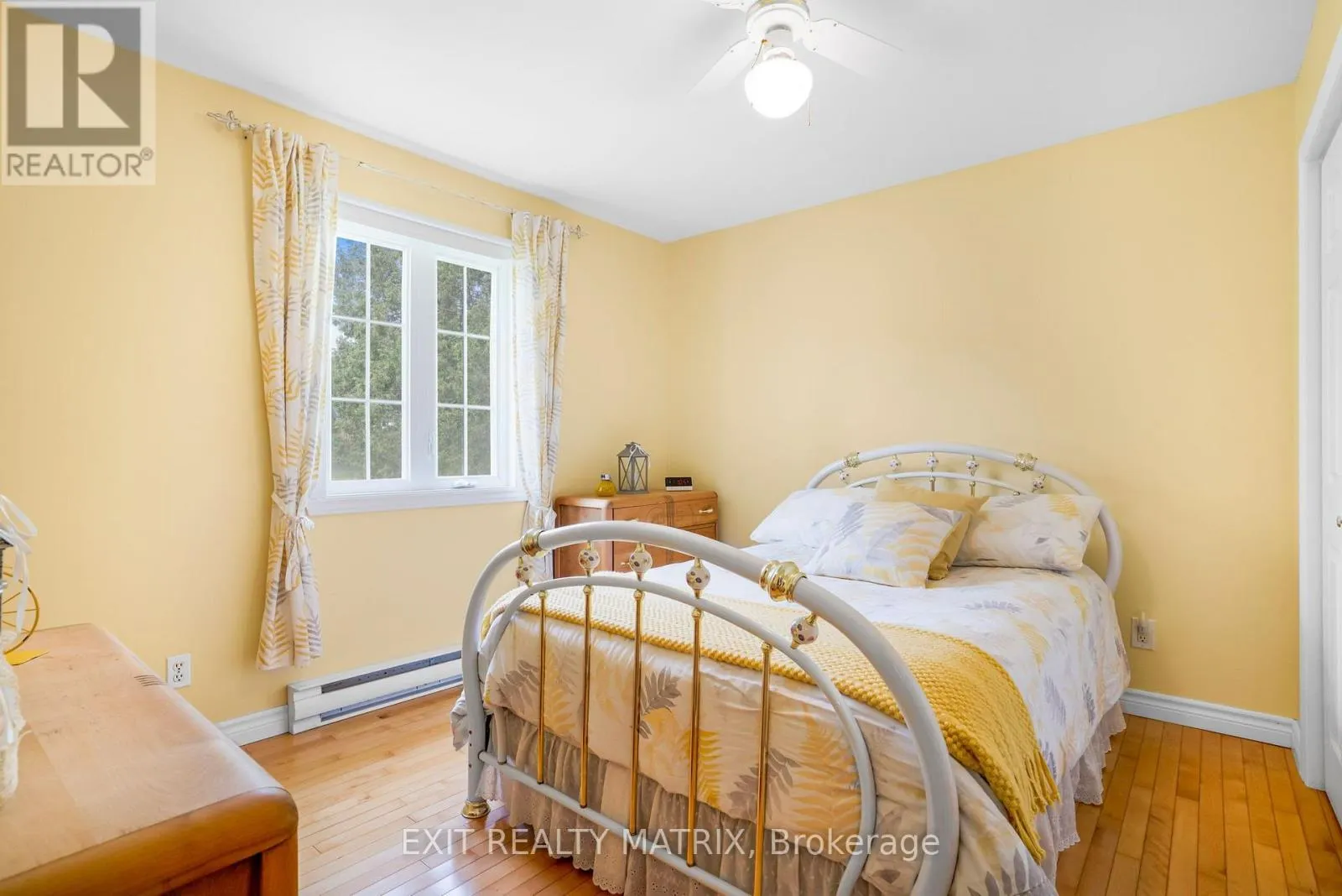 33 FROST AVENUE