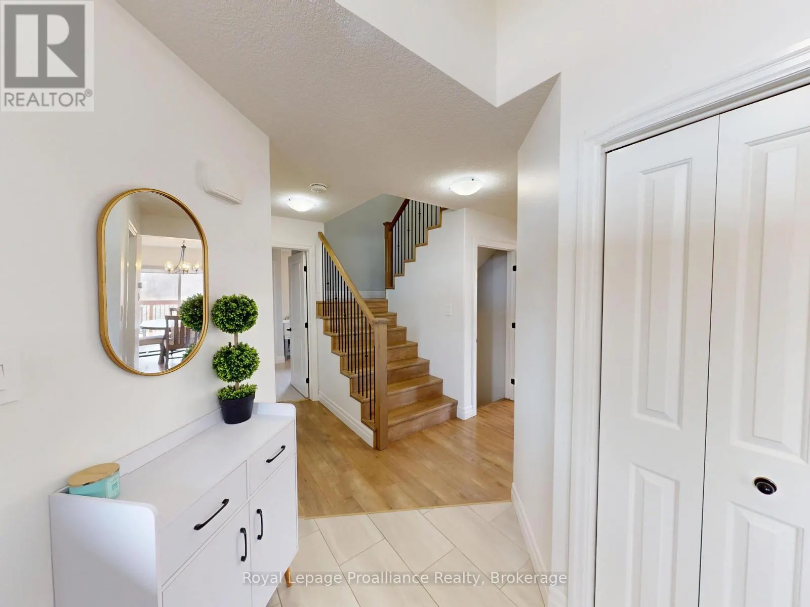 55 LANARK DRIVE