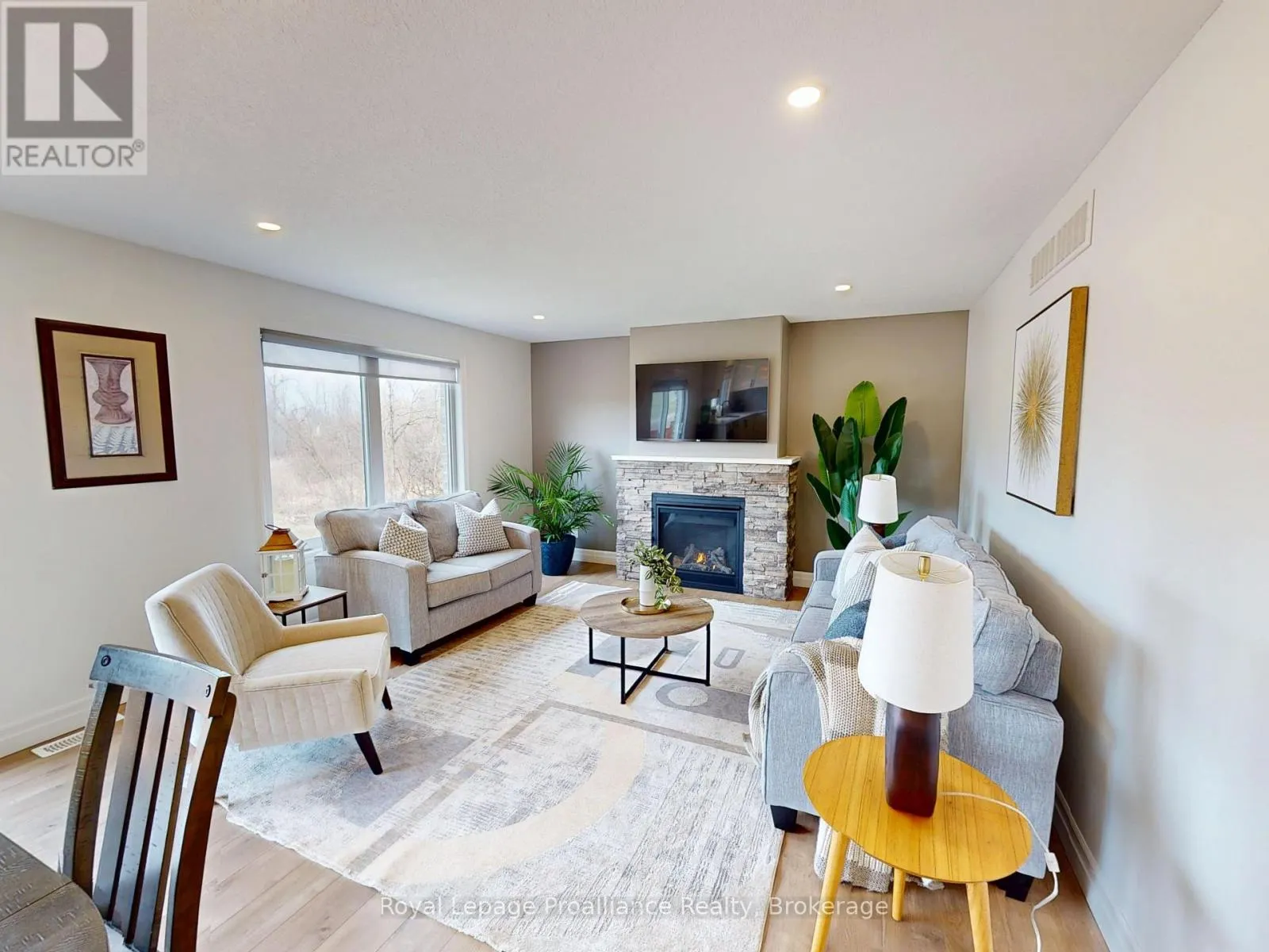 55 LANARK DRIVE