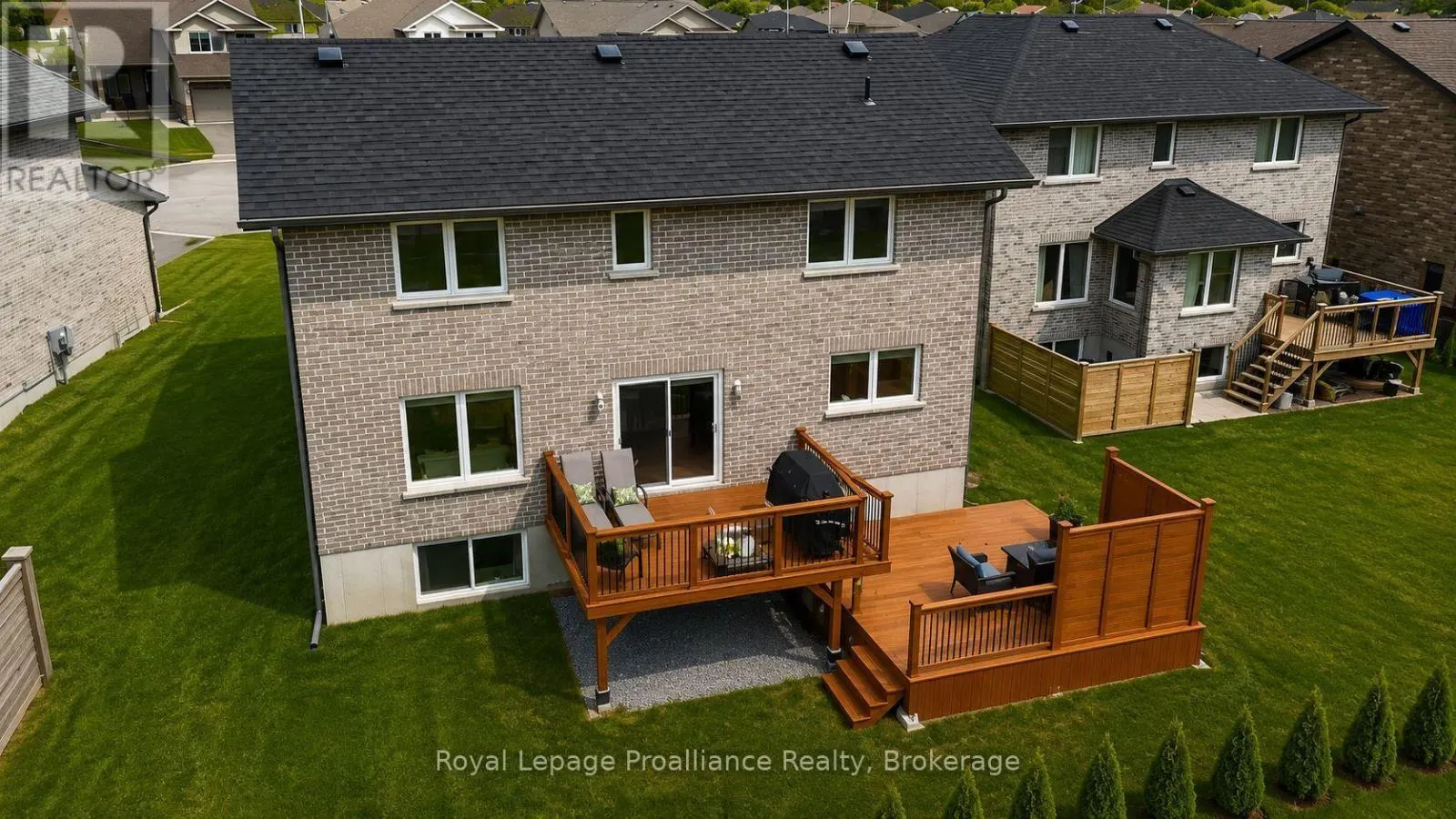 55 LANARK DRIVE