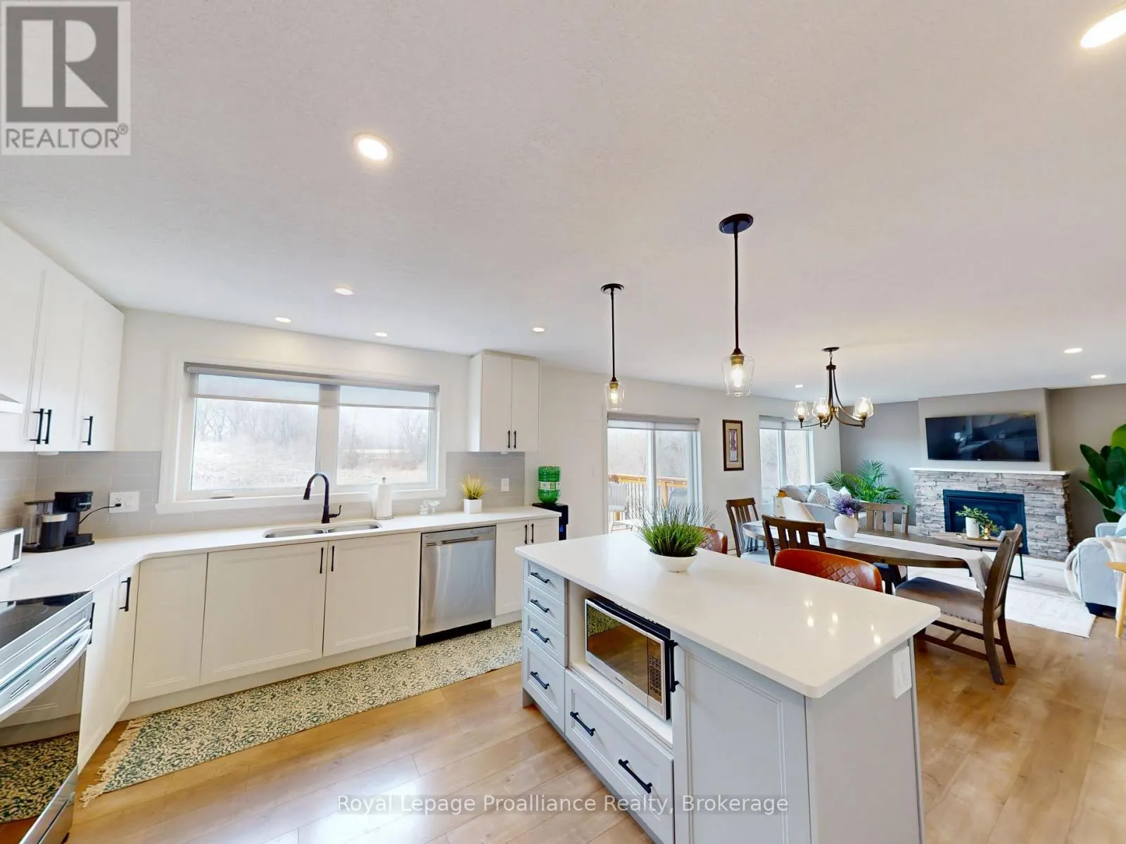 55 LANARK DRIVE