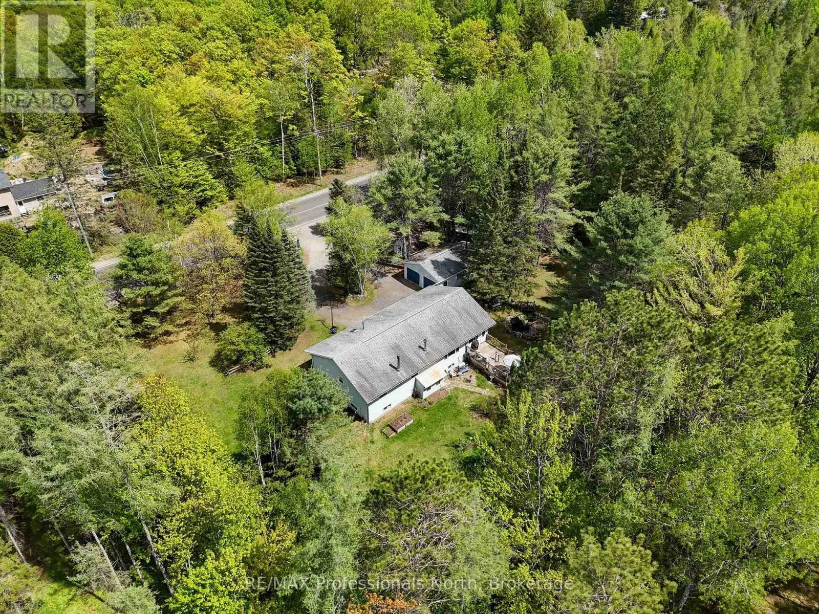 2593 BRUNEL ROAD