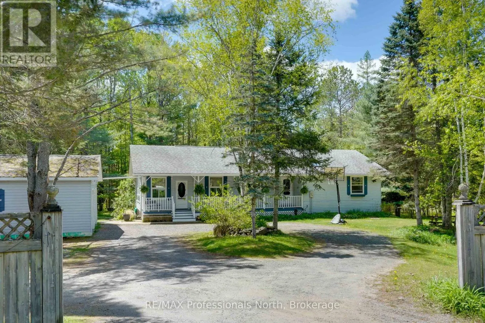 2593 BRUNEL ROAD