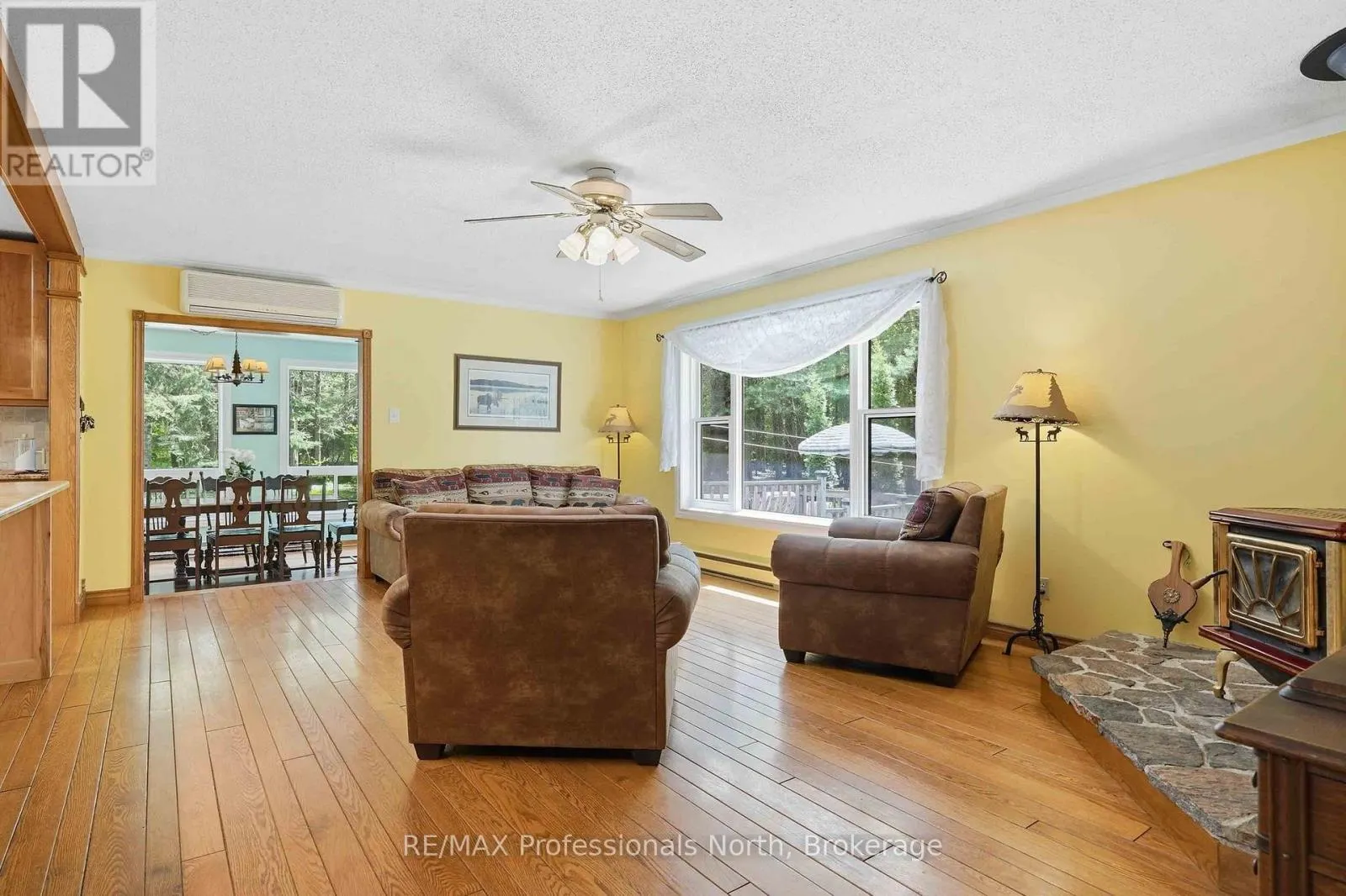 2593 BRUNEL ROAD