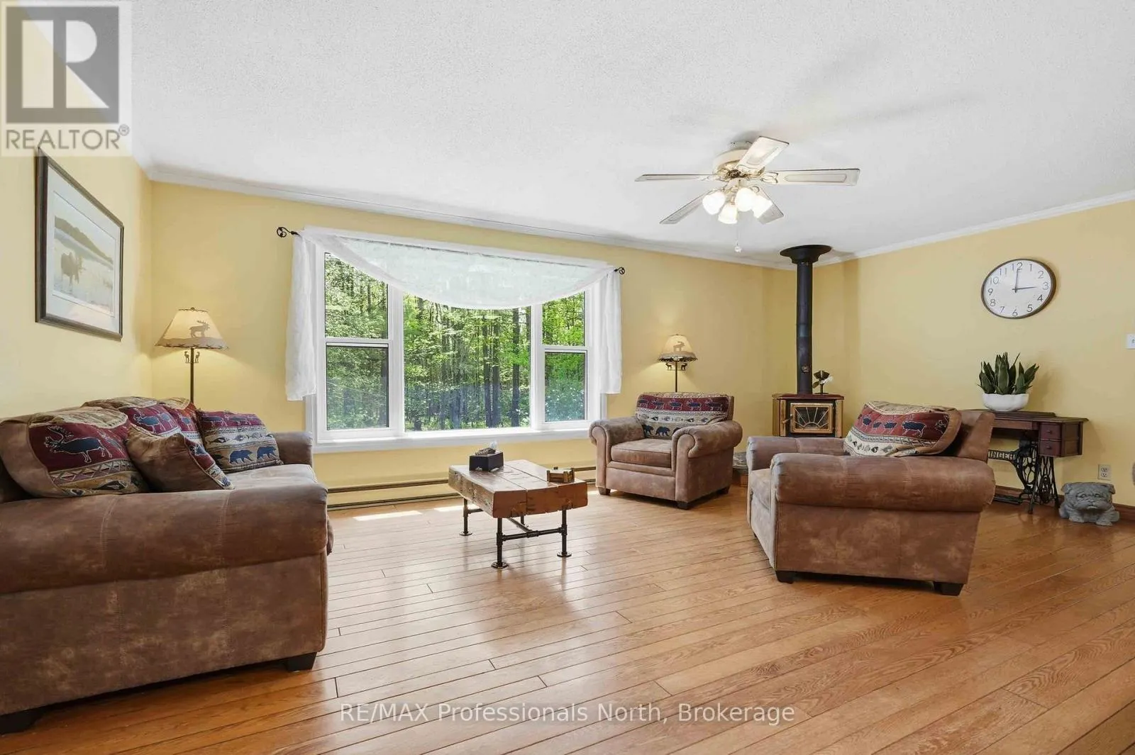 2593 BRUNEL ROAD