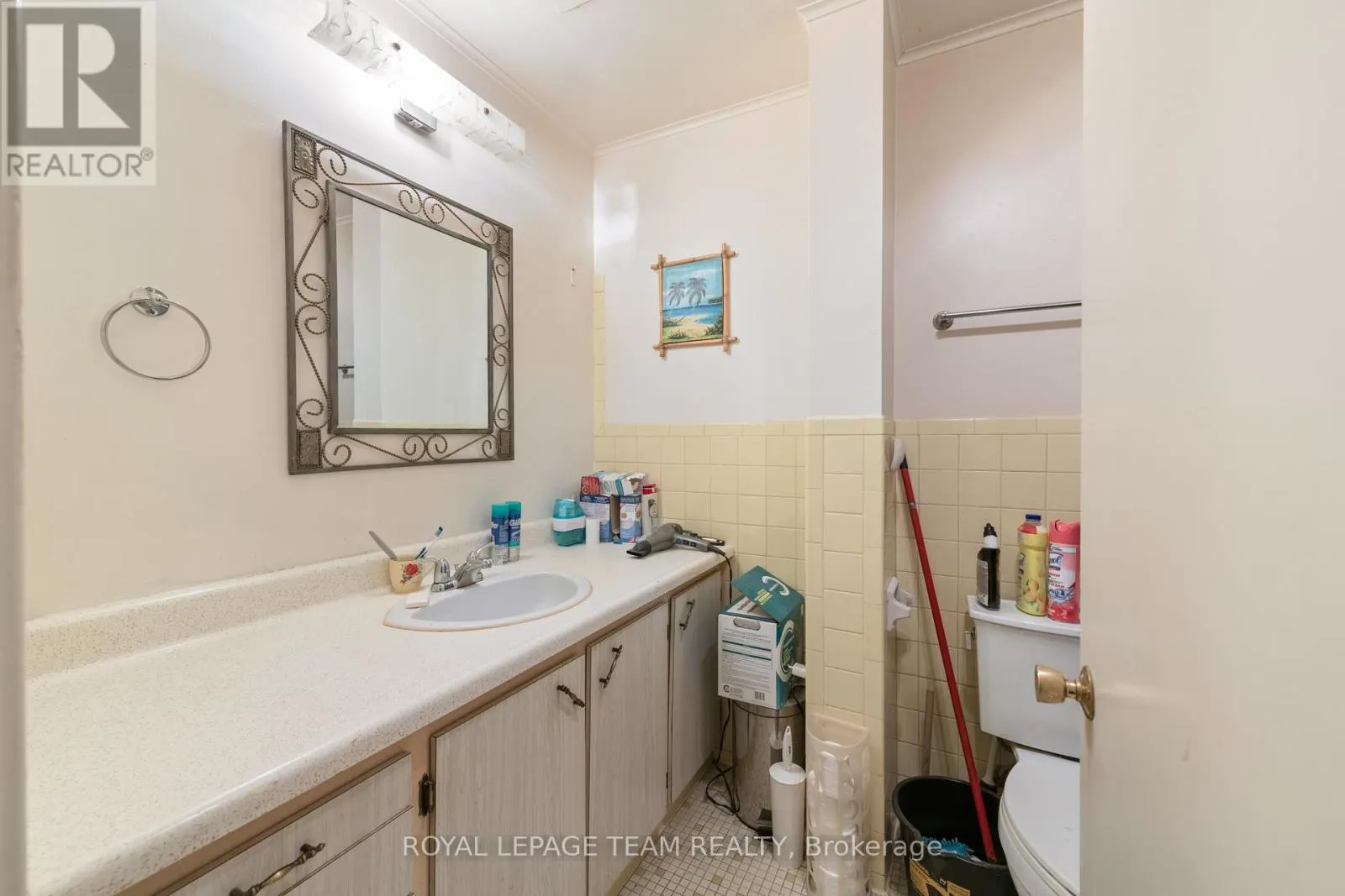 213 DESROSIERS STREET