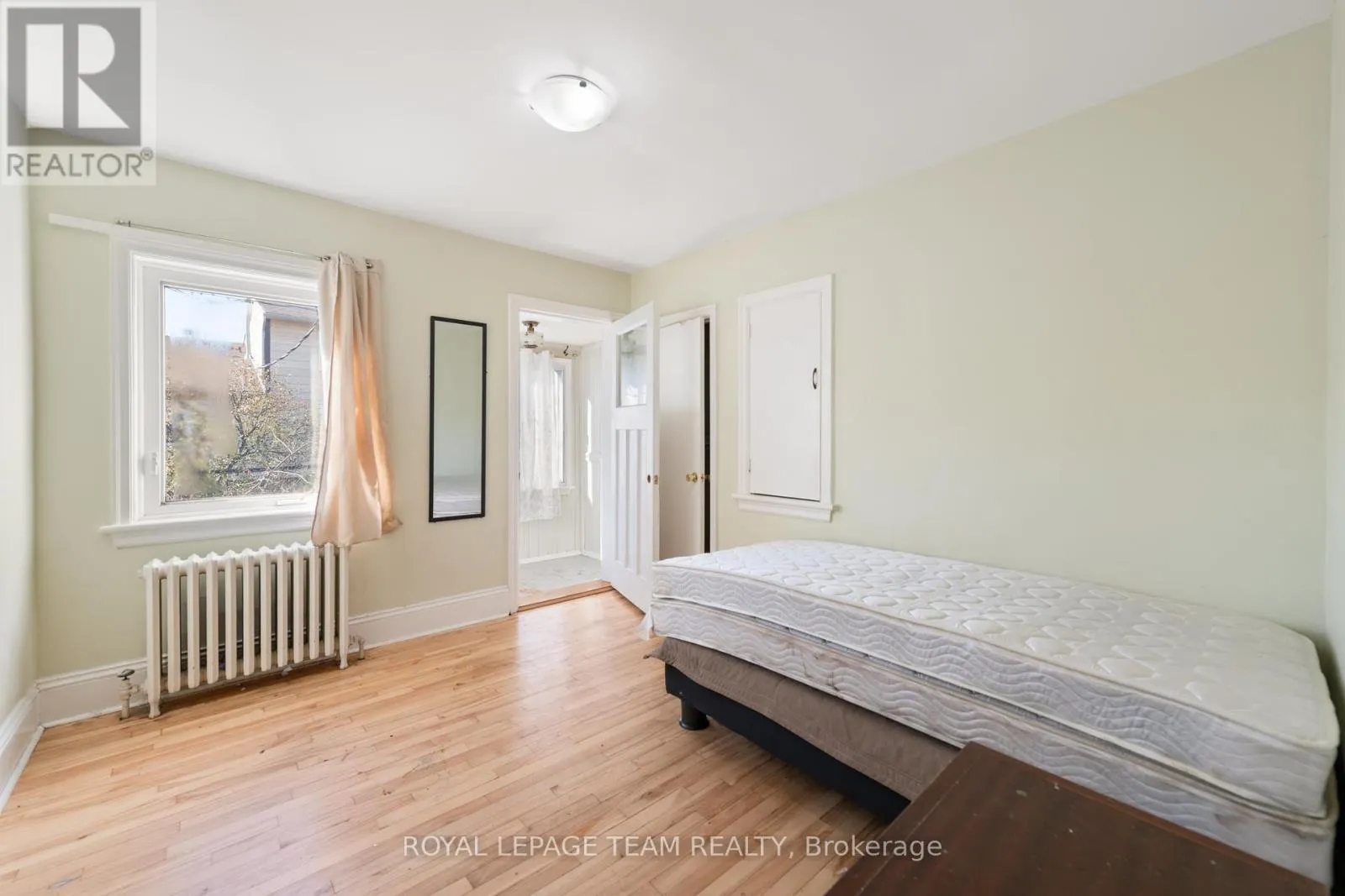 213 DESROSIERS STREET