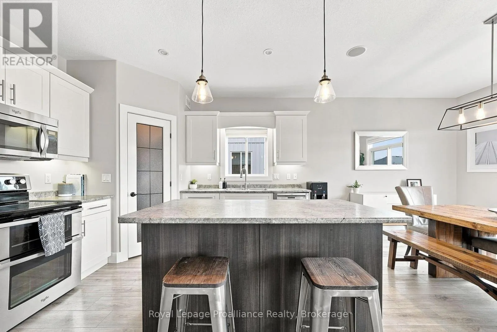 18 GRANITE DRIVE