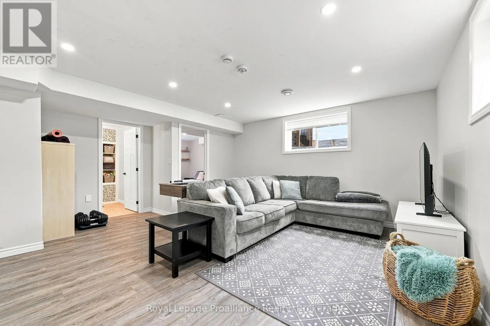 18 GRANITE DRIVE