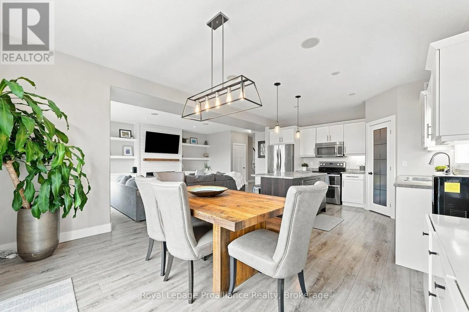 18 GRANITE DRIVE
