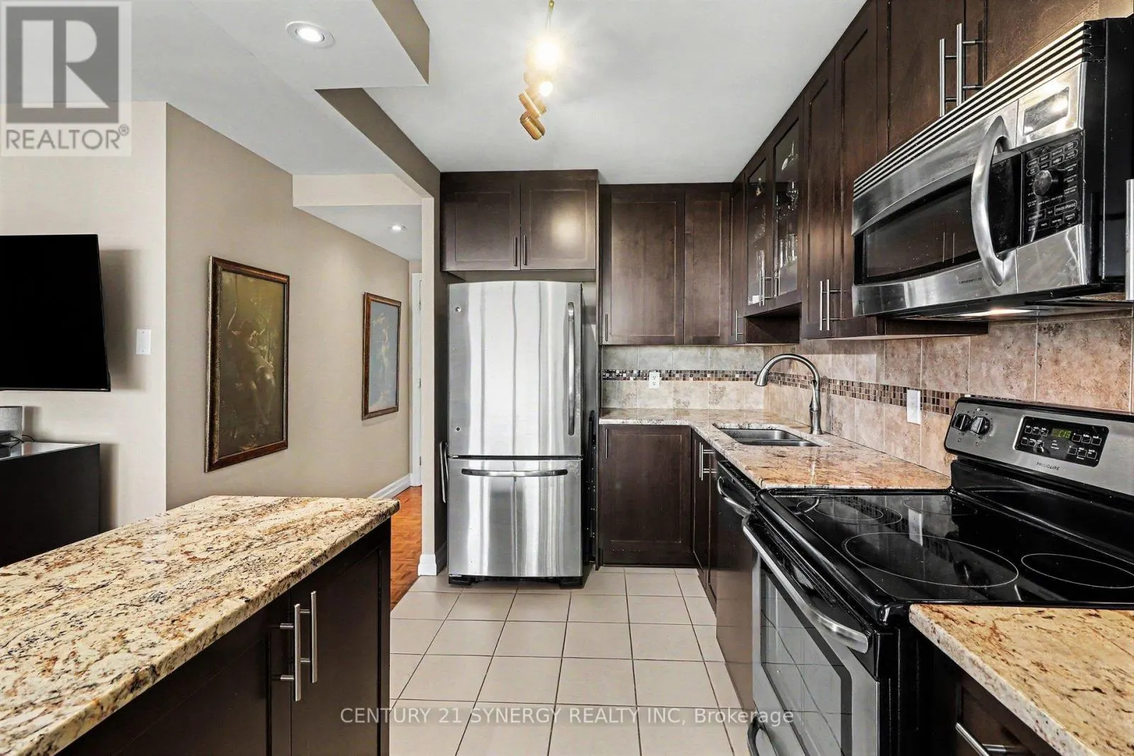 1202 - 158B MCARTHUR AVENUE