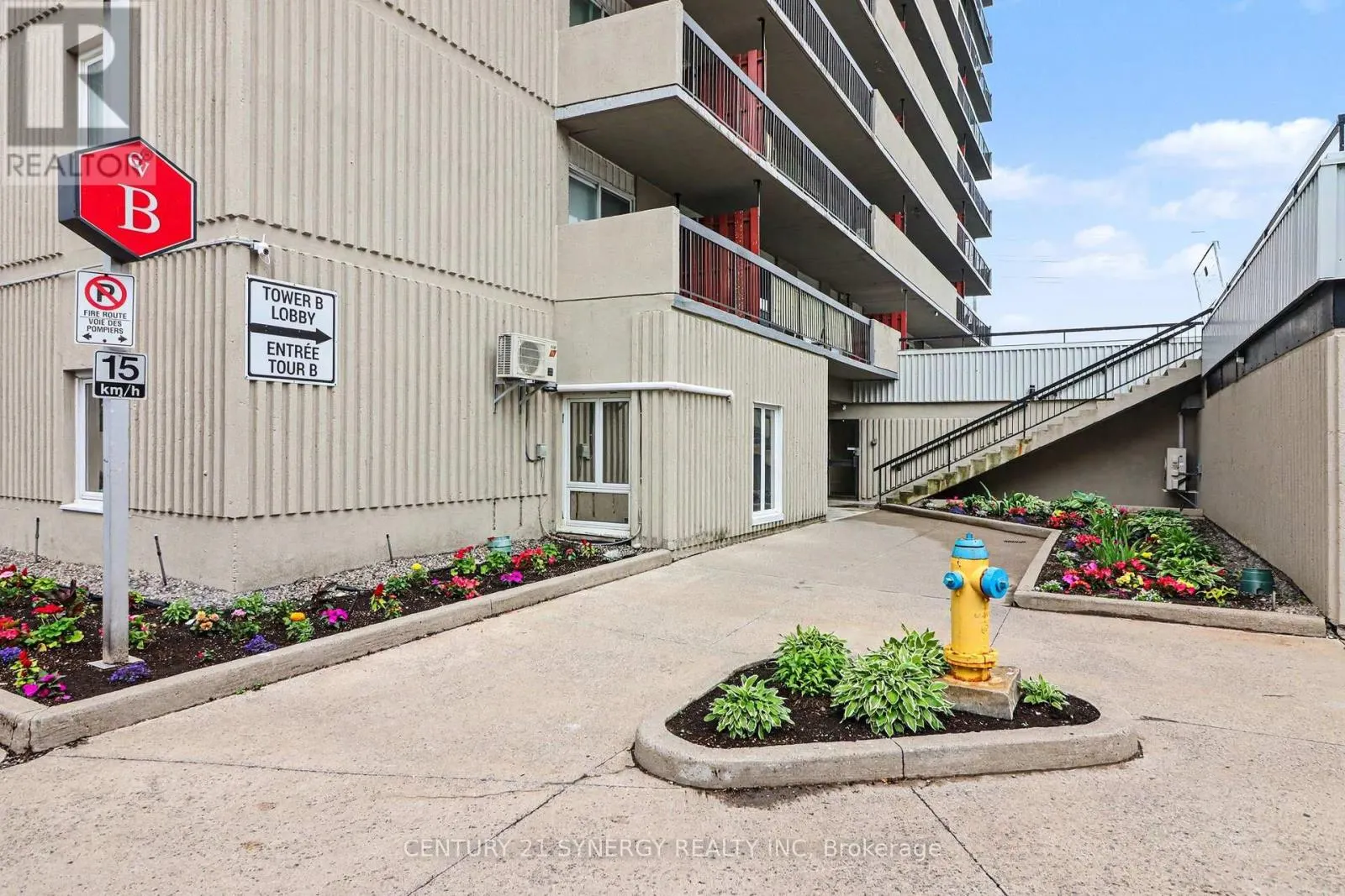 1202 - 158B MCARTHUR AVENUE