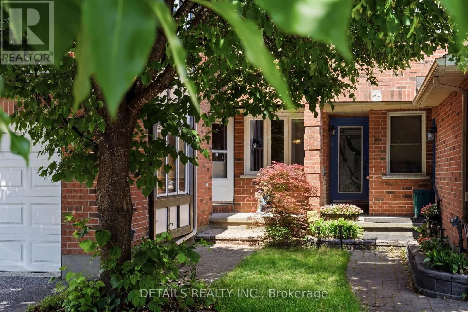 24 SOUTHPORT DRIVE
