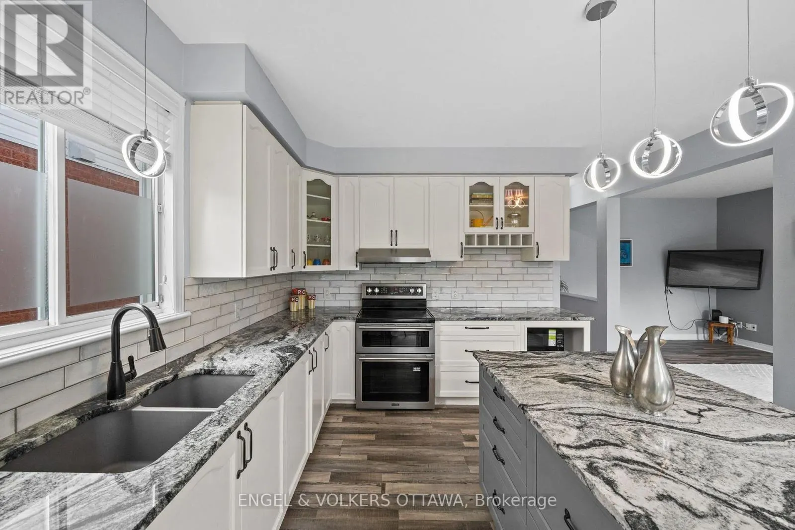 1121 ROCKY HARBOUR CRESCENT