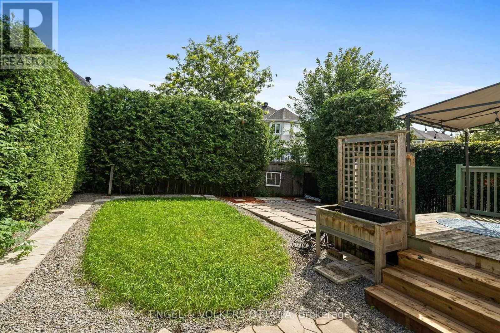 1121 ROCKY HARBOUR CRESCENT