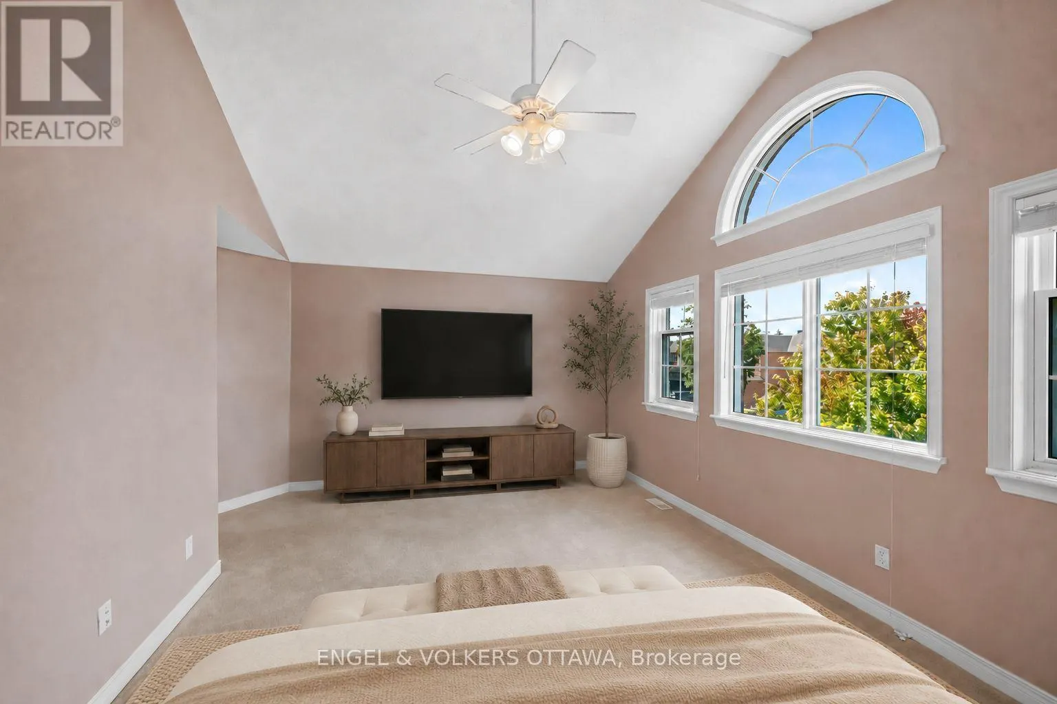 1121 ROCKY HARBOUR CRESCENT