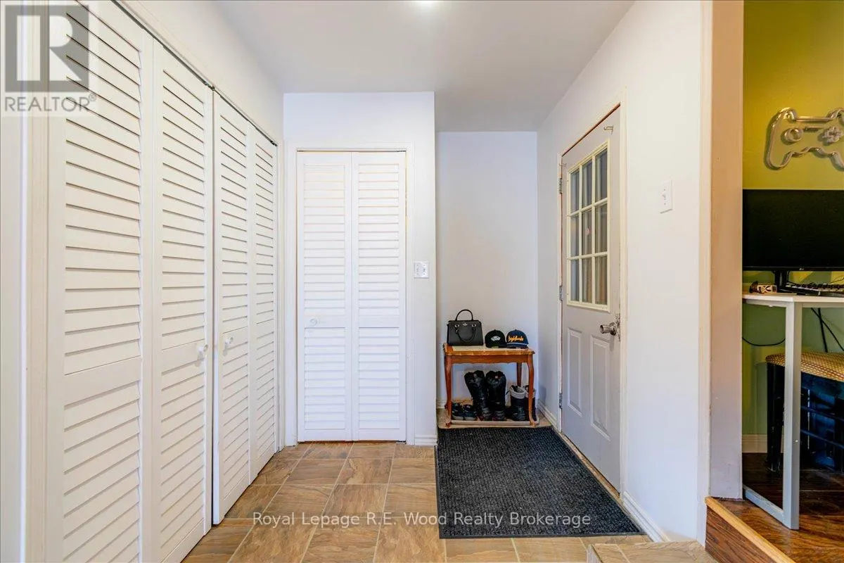 44 STOVER STREET N