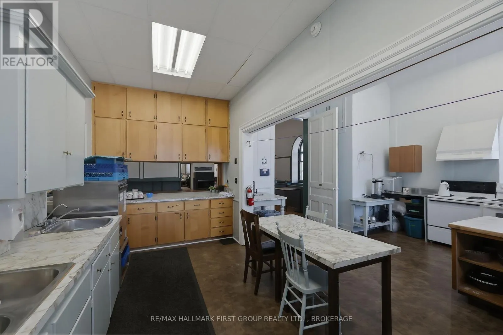 175 STONE STREET S