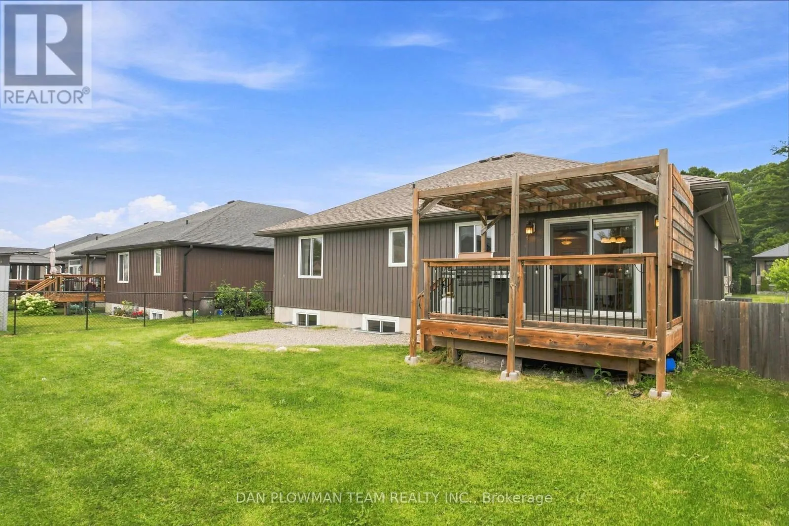 26 AUTUMN GROVE