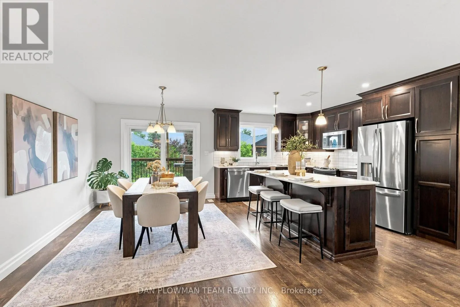 26 AUTUMN GROVE
