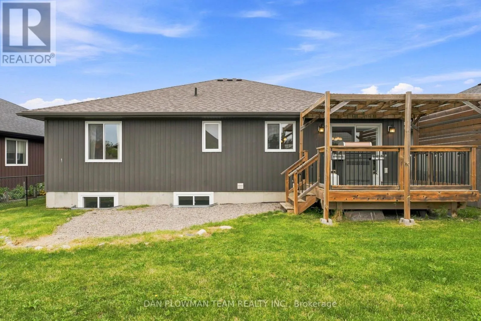 26 AUTUMN GROVE