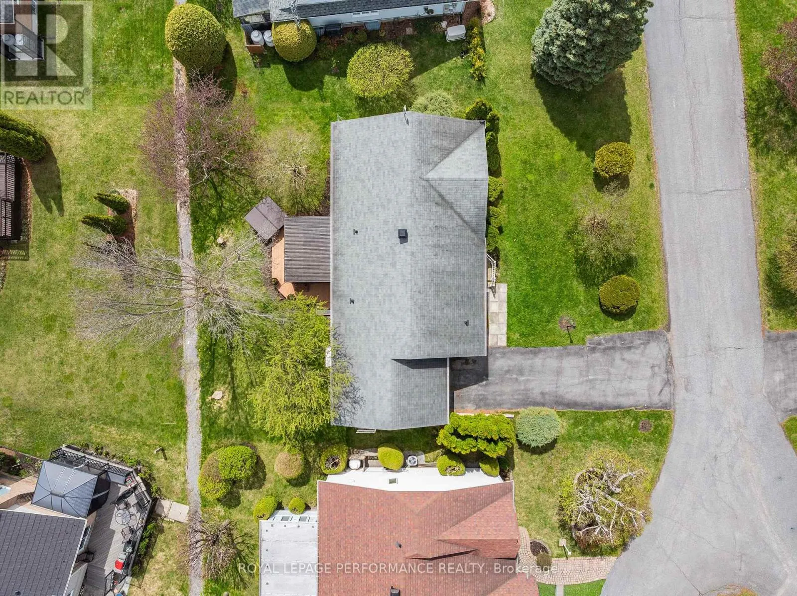 6277 MACRAE COURT