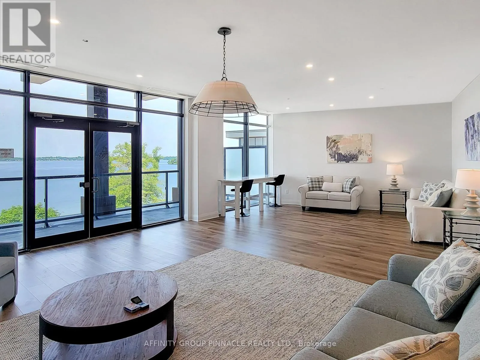 201 - 99 LOUISA STREET #201