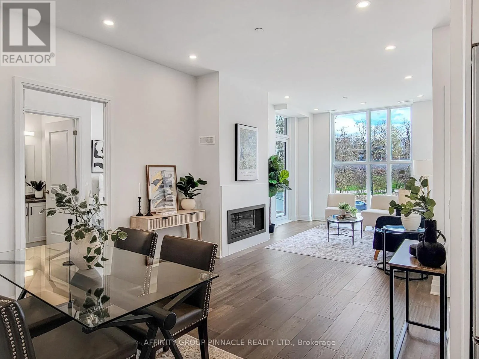 201 - 99 LOUISA STREET #201