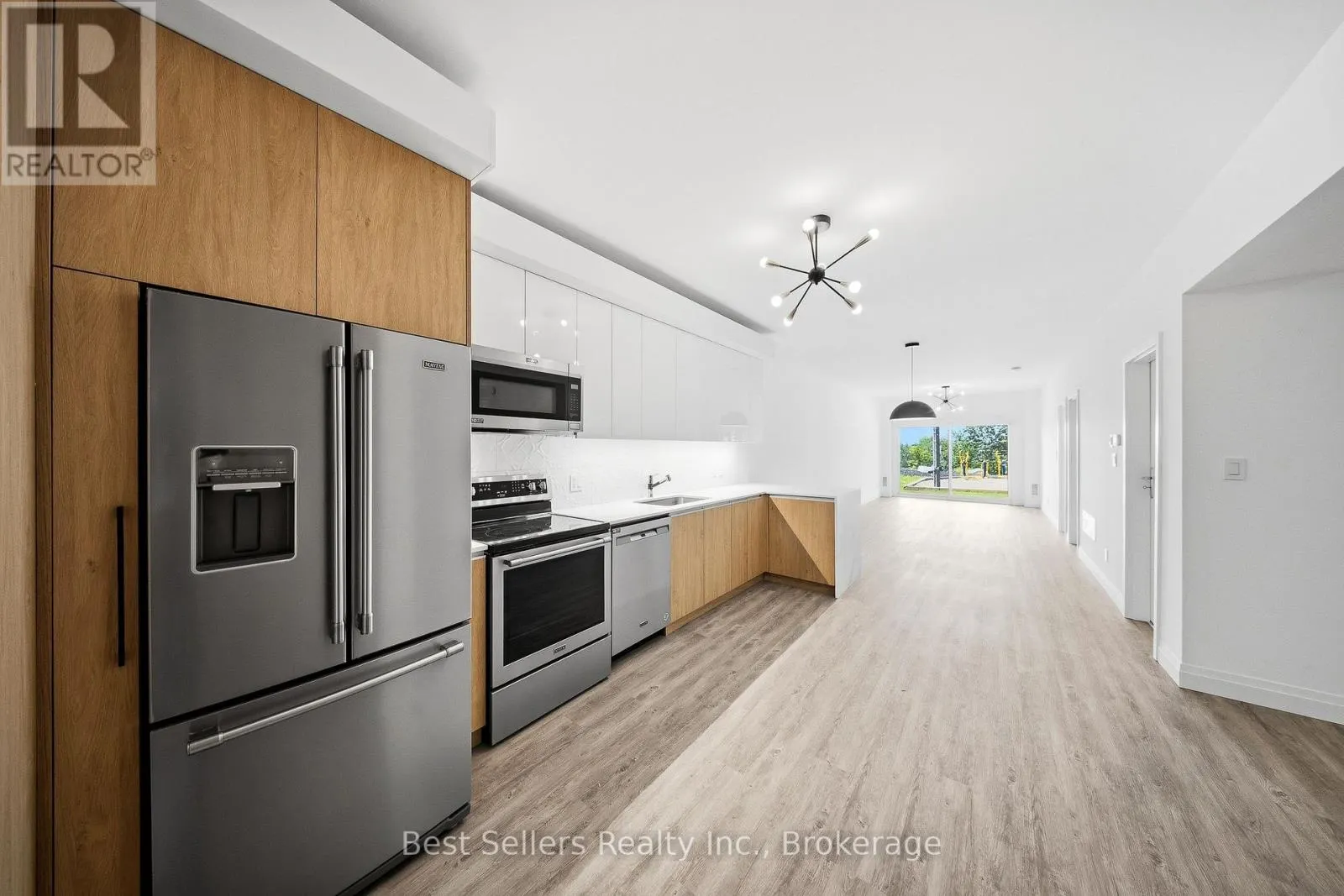 2 - 9 HORIZON LANE
