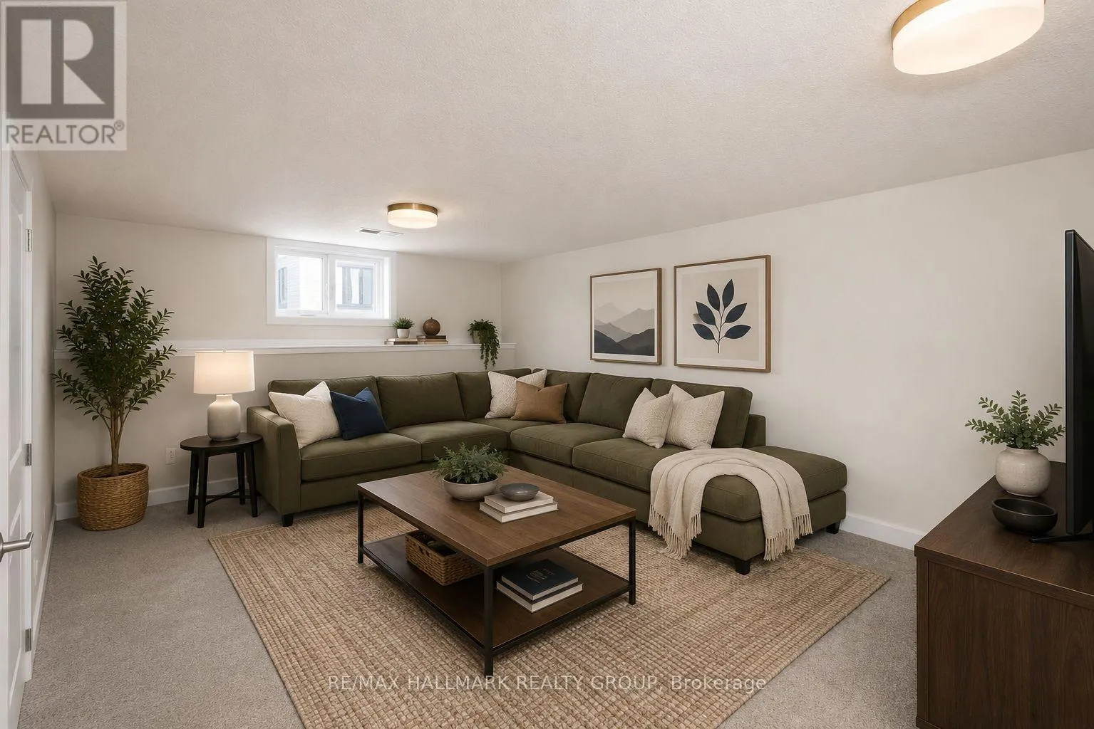 547 ROUNDHOUSE CRESCENT
