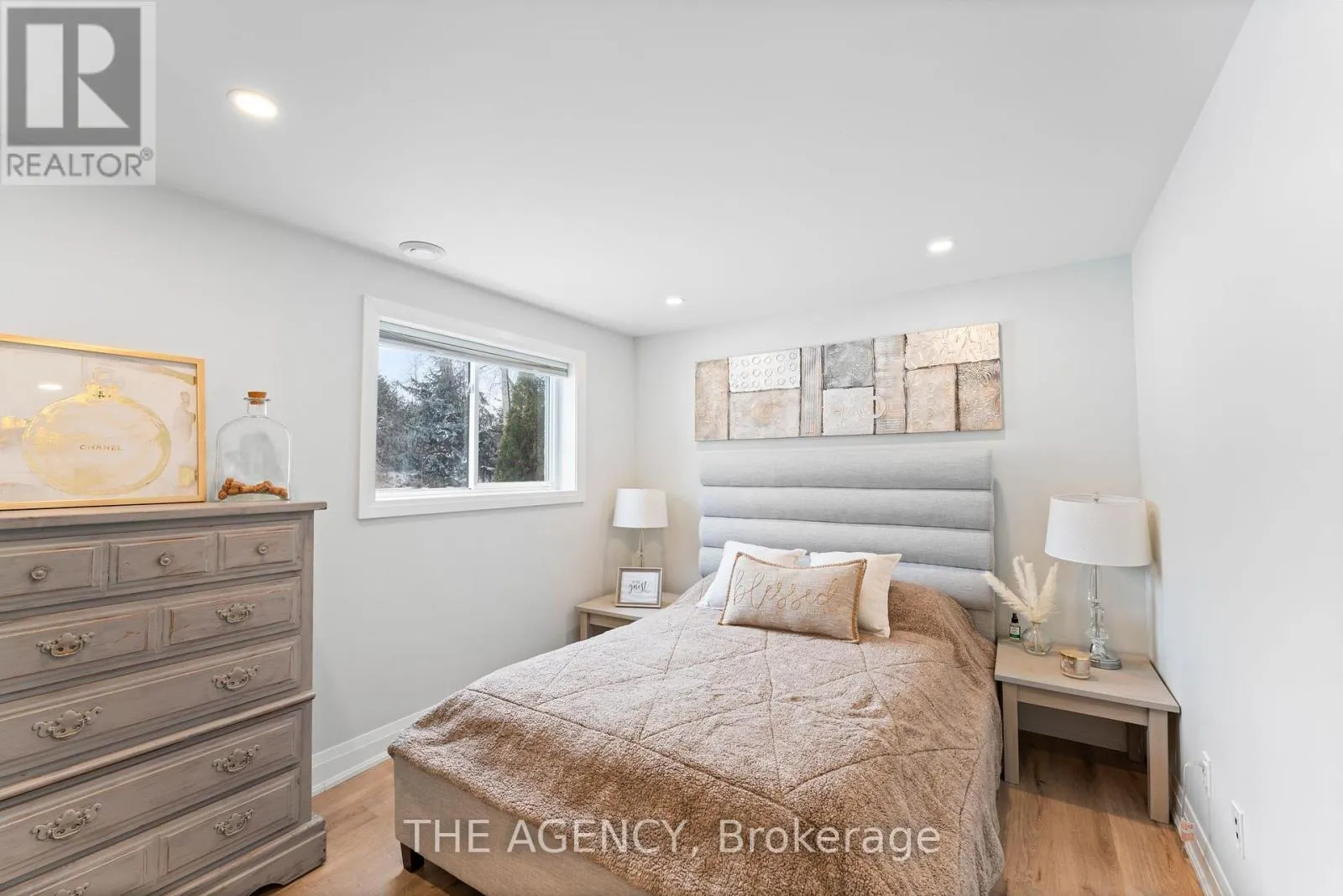 503 WELLINGTON 7 ROAD