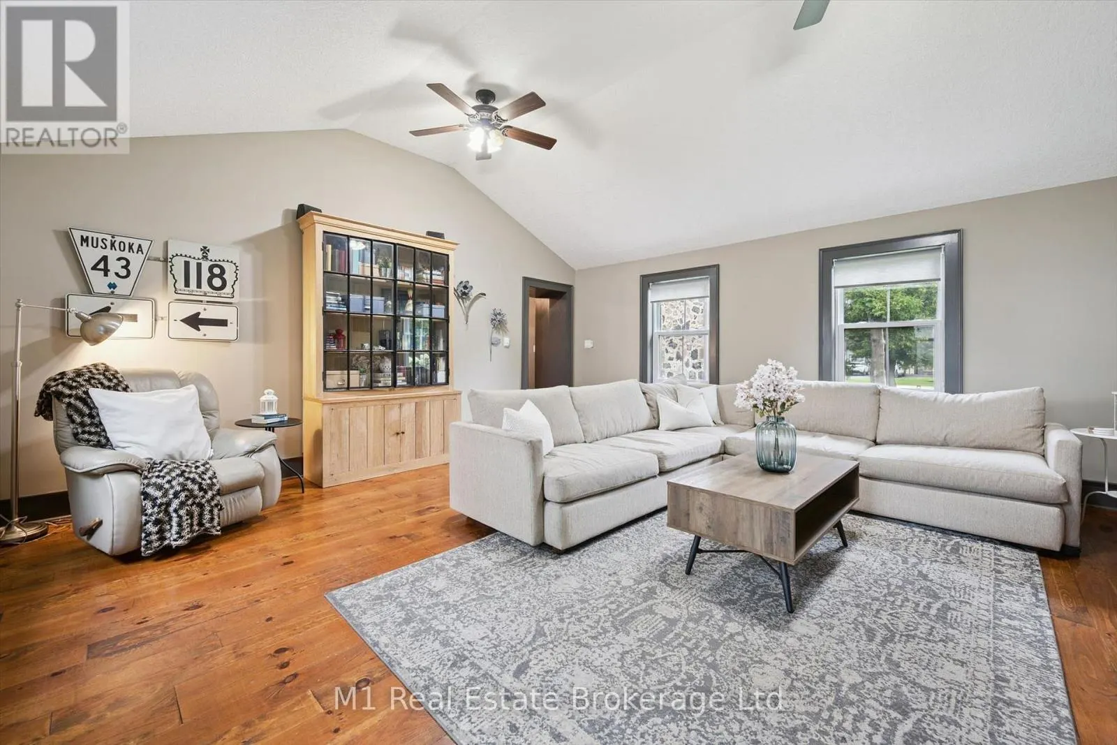 69 KATHERINE STREET S
