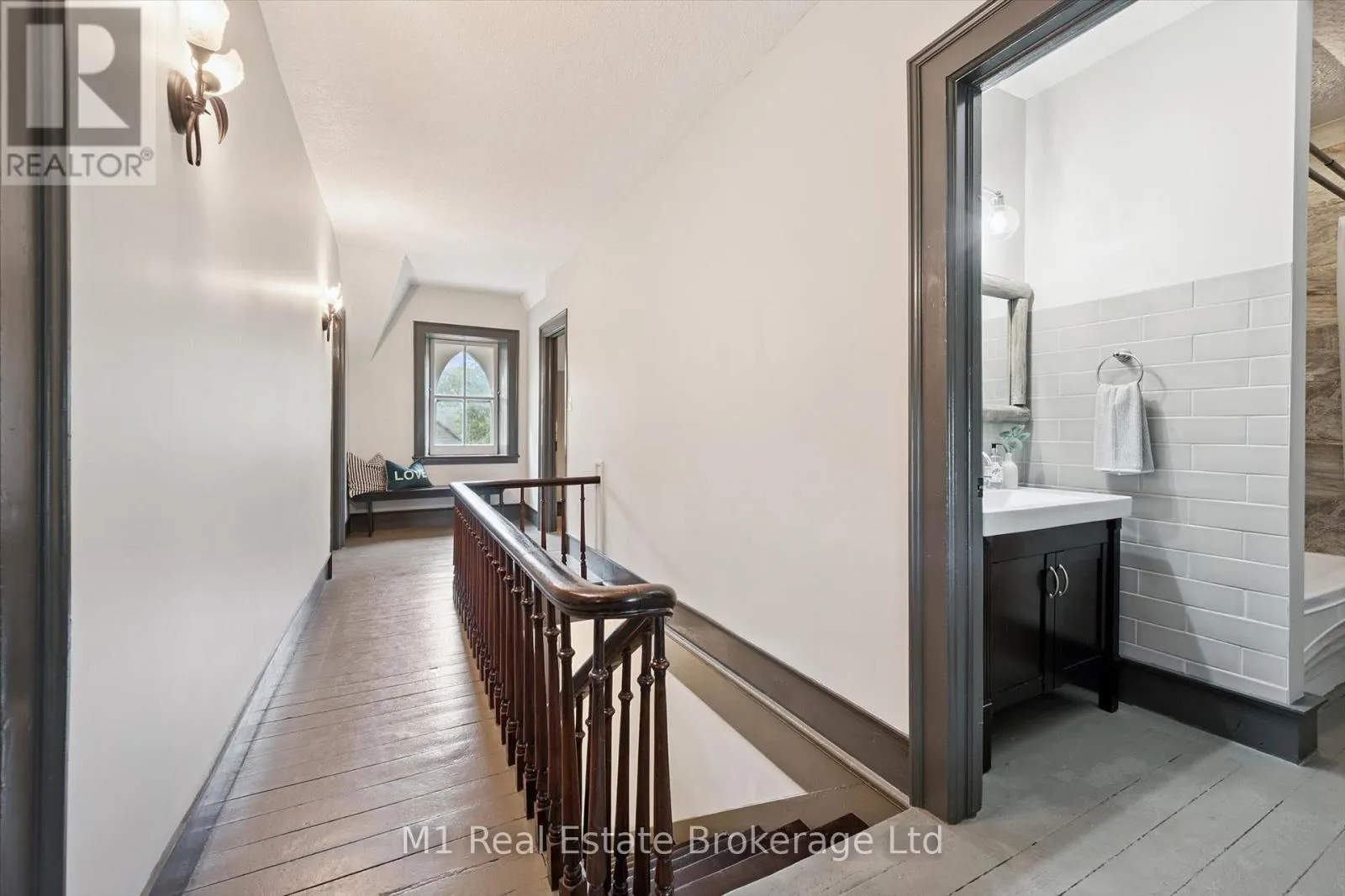 69 KATHERINE STREET S