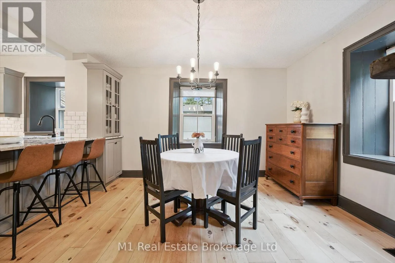 69 KATHERINE STREET S