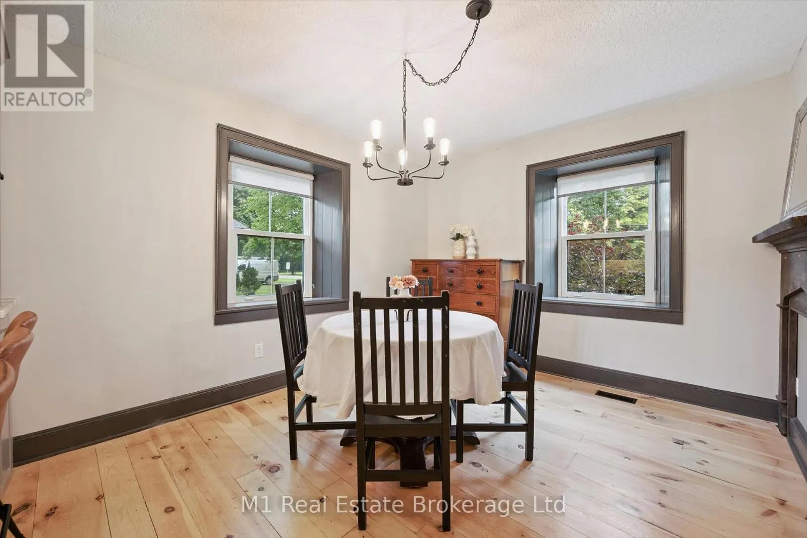 69 KATHERINE STREET S