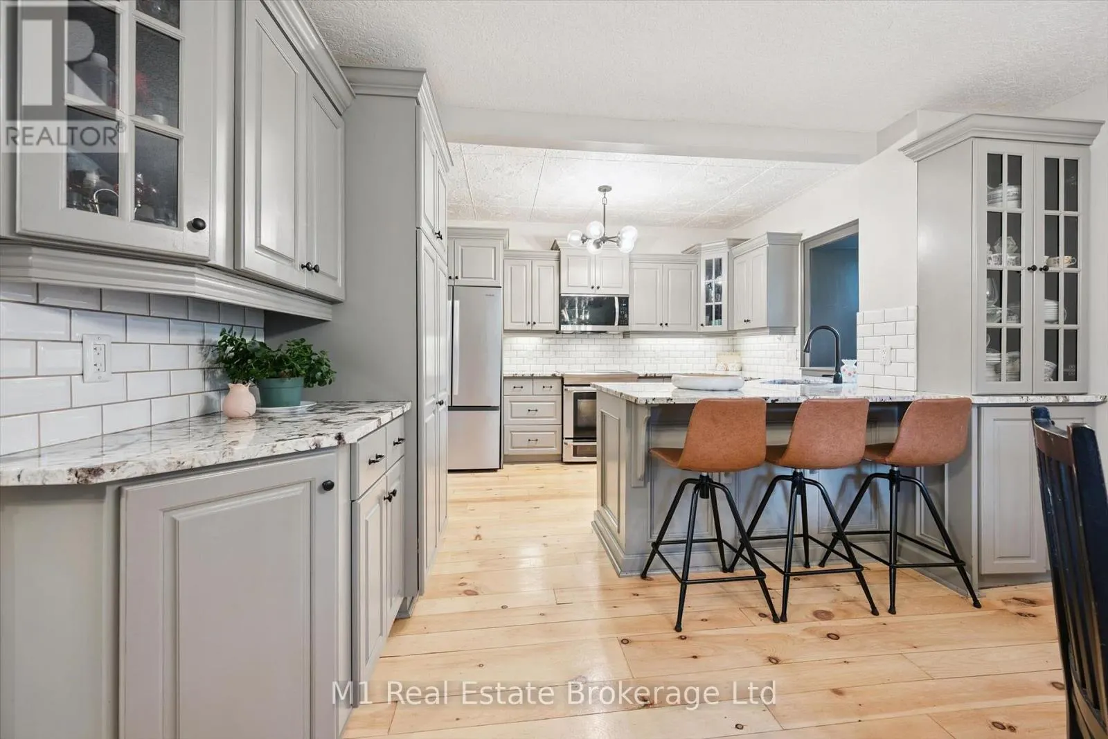 69 KATHERINE STREET S