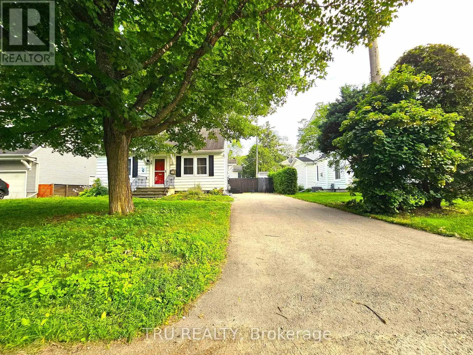 28 ARUNDEL AVENUE