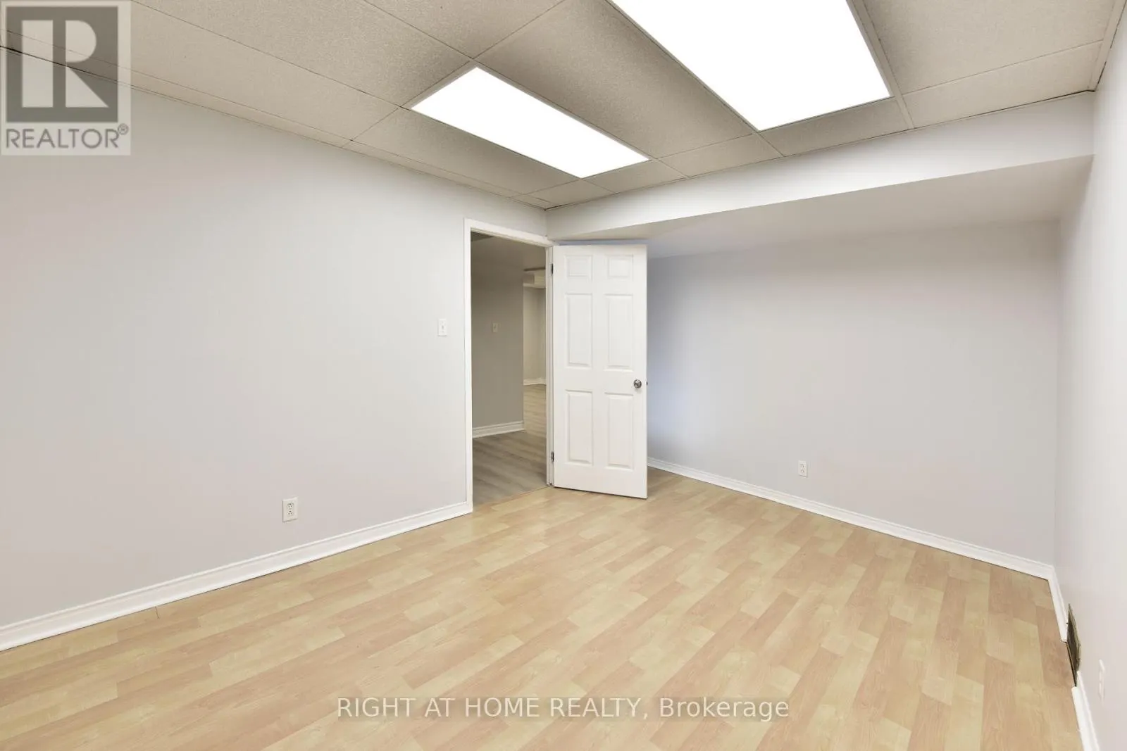 3 JOSEPH CIRCLE