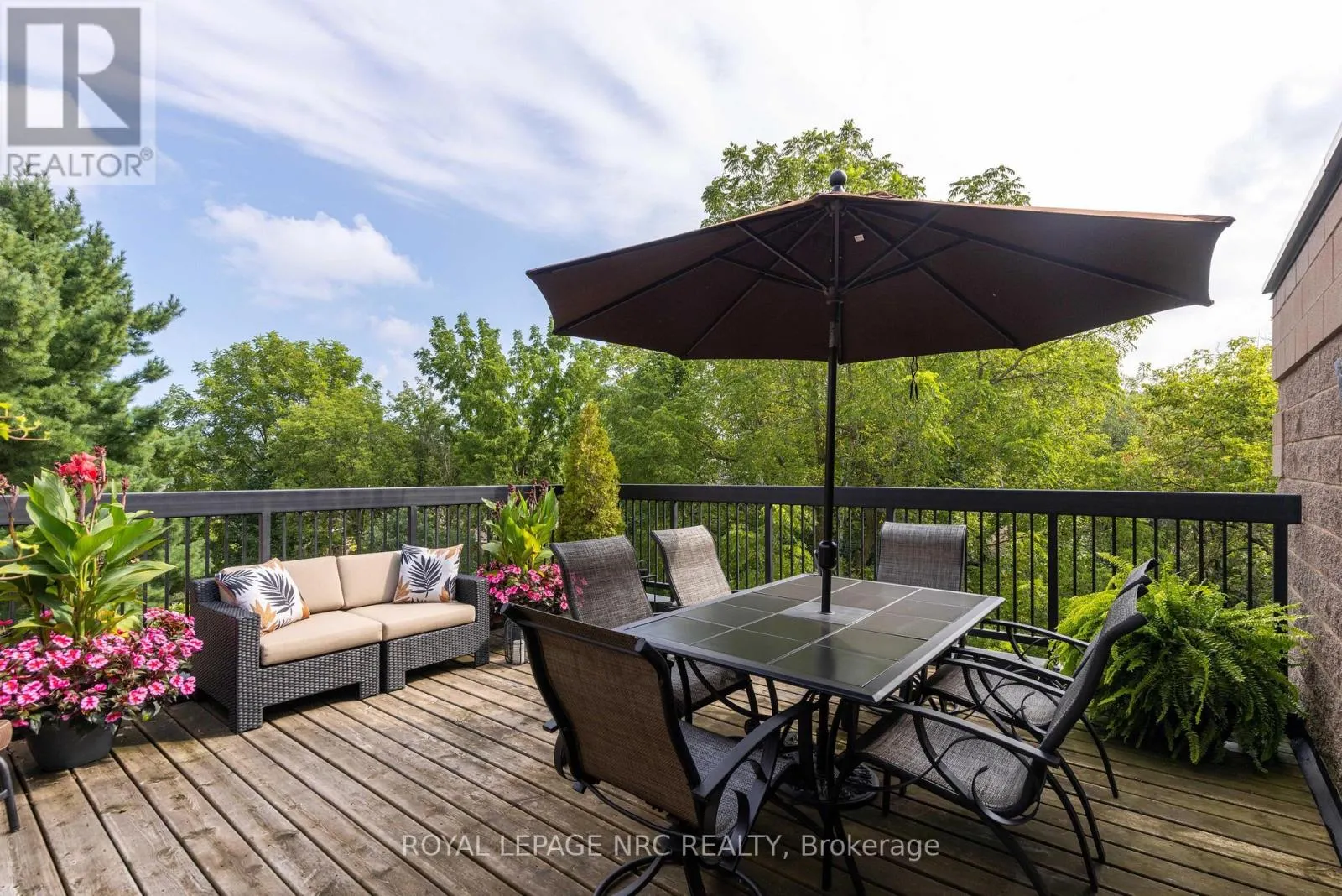 202 - 61 PAFFARD STREET #202