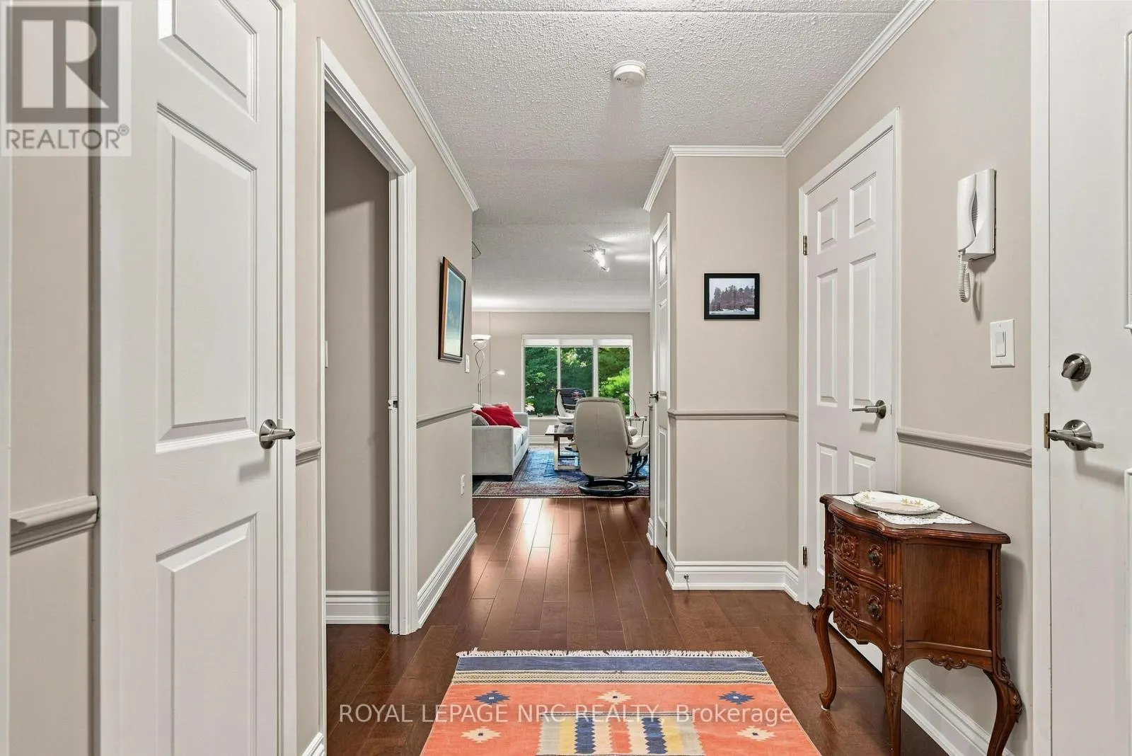 202 - 61 PAFFARD STREET #202