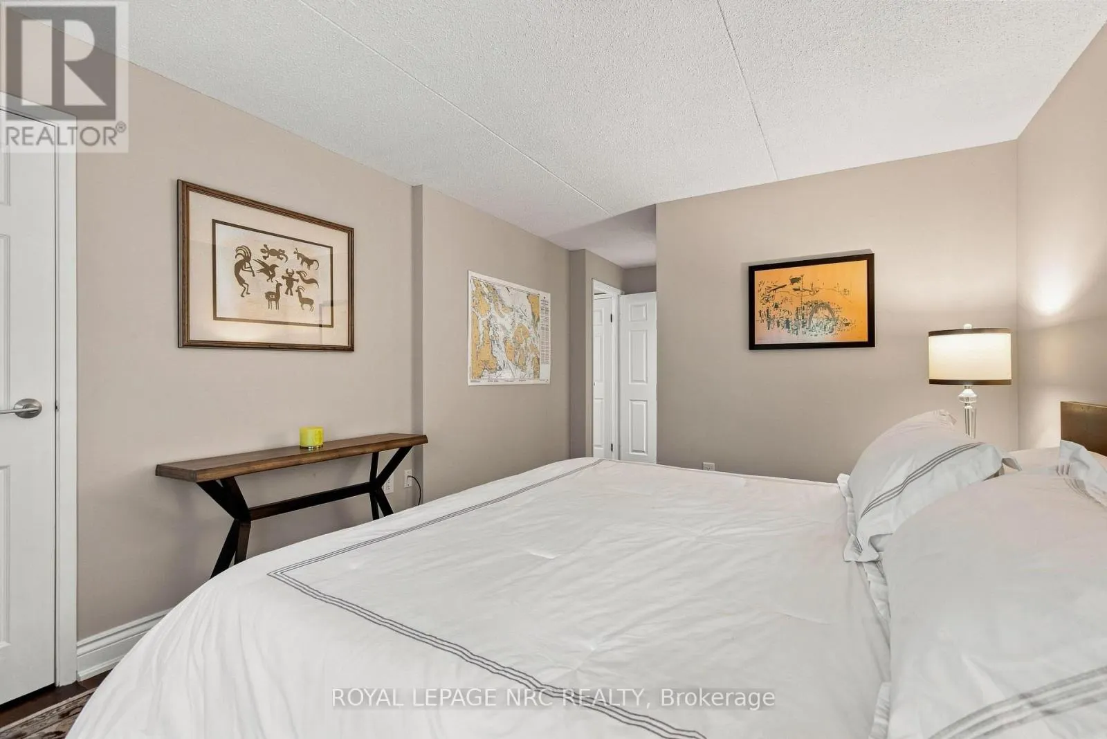 202 - 61 PAFFARD STREET #202