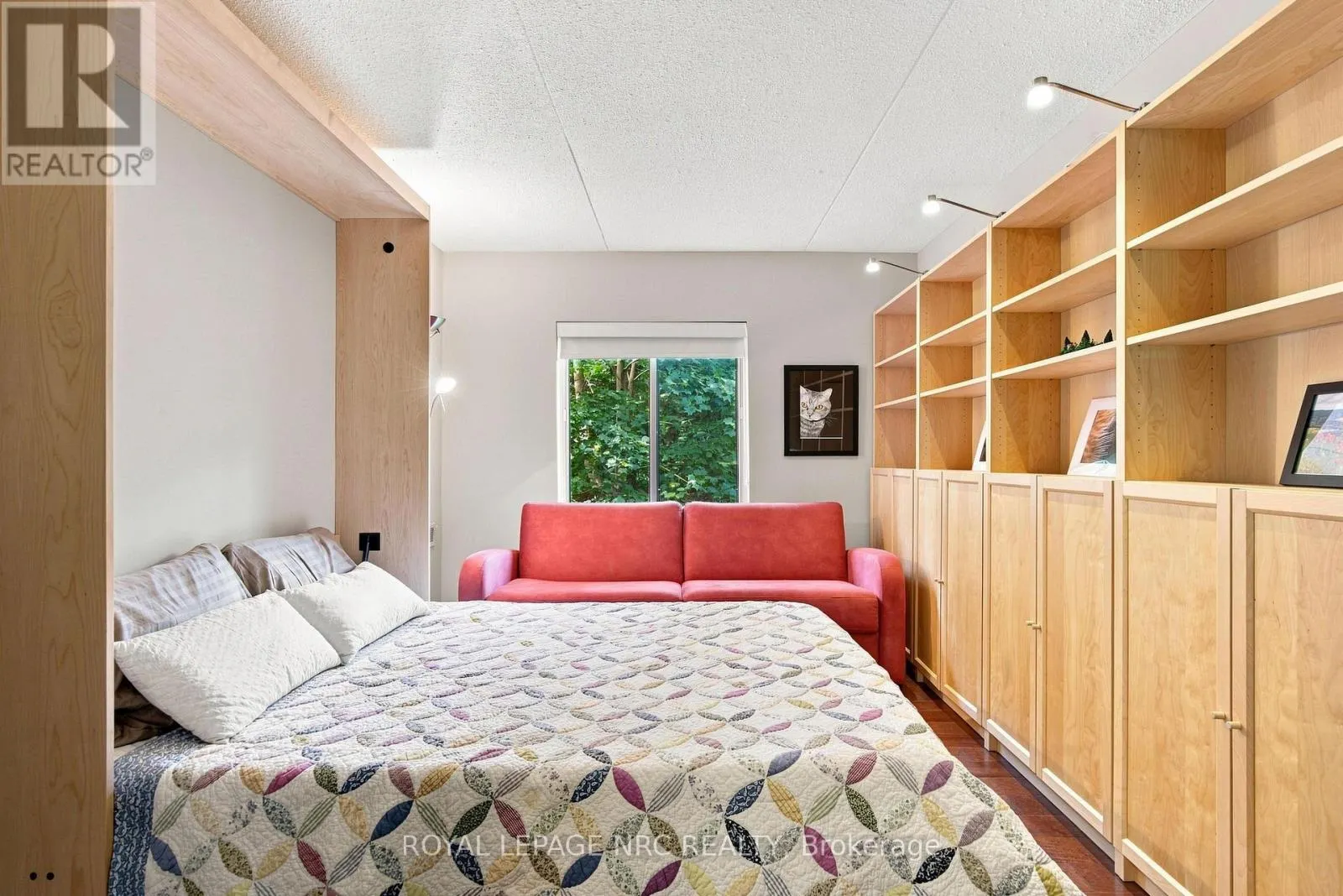 202 - 61 PAFFARD STREET #202