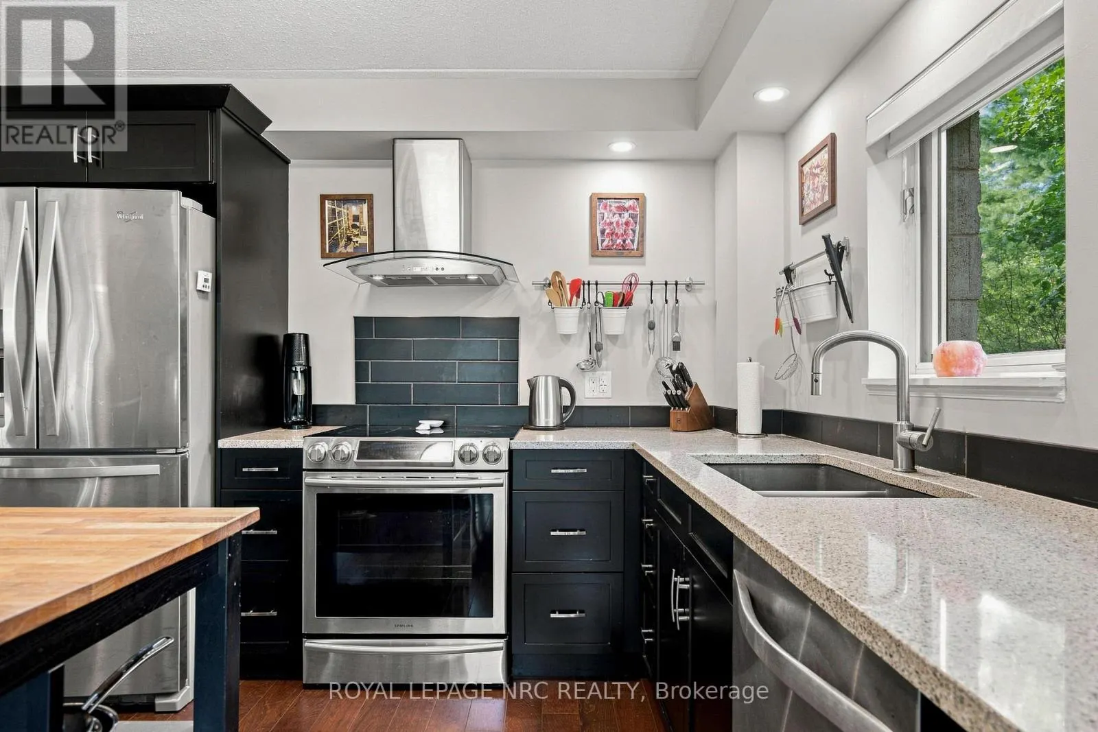 202 - 61 PAFFARD STREET #202
