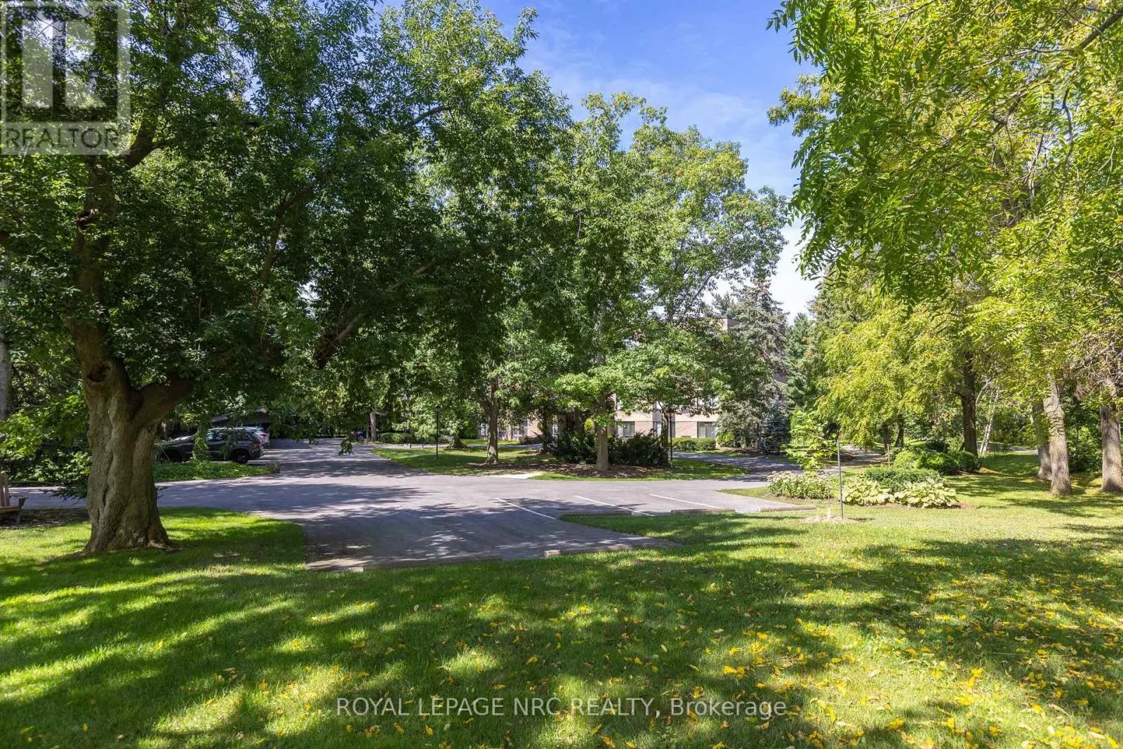 202 - 61 PAFFARD STREET #202