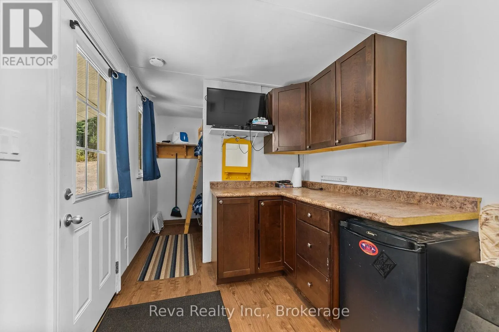 219 ELGIN ROAD