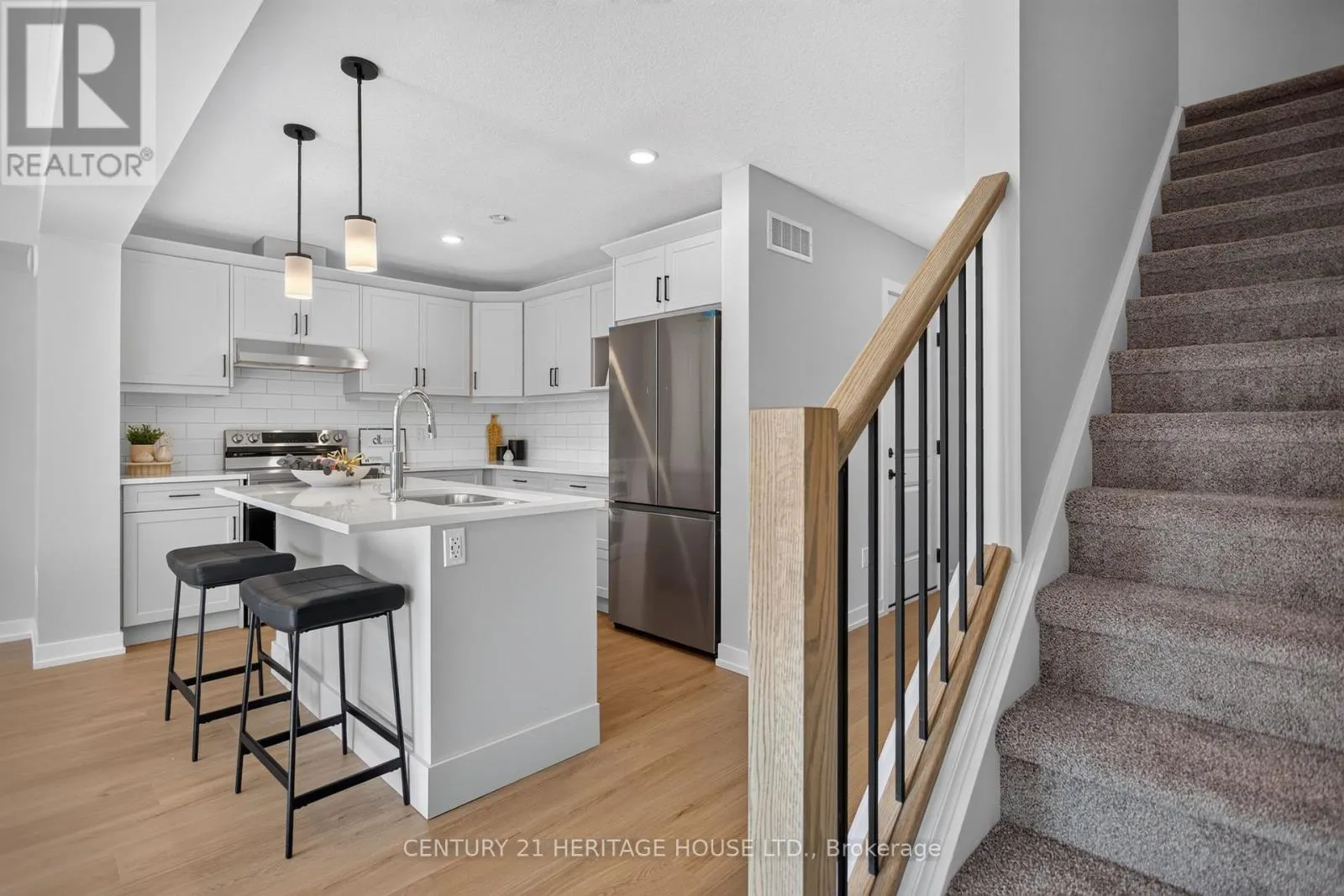 25 KILN LANE E